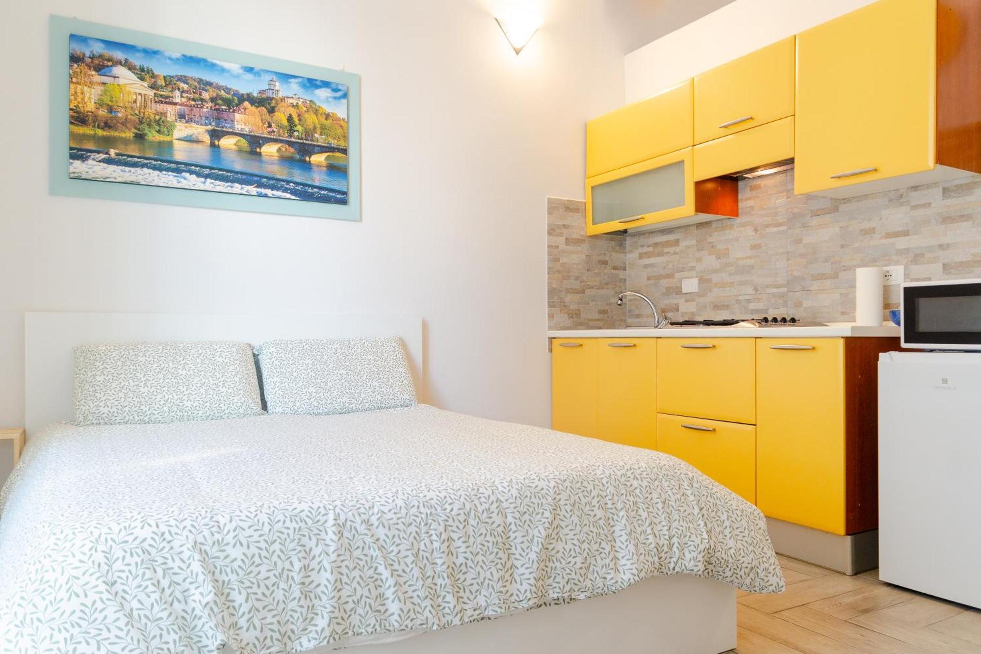 La Piccola By Happyhostorino Apartment Luaran gambar